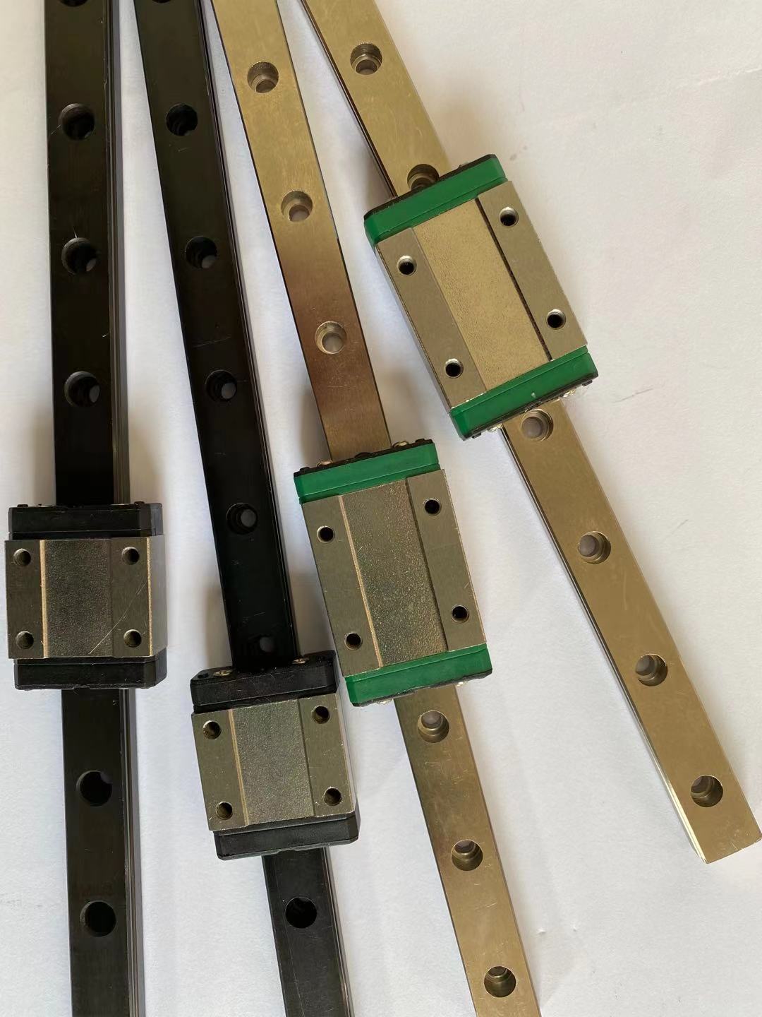 鍍鉻鍍鎳發(fā)黑微型防銹不銹鋼直線導(dǎo)軌線性滑軌